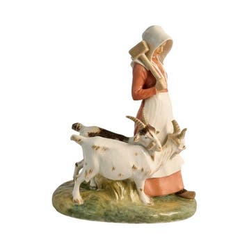 Royal Copenhagen - Beeldje - Girl with Goats - 694 -, Antiek en Kunst
