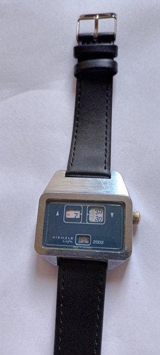 KINZLE LIFE 2002 - Jump hour - GERMANY - jumbo - digital -, Handtassen en Accessoires, Nieuw