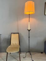 Lampadaire - Fer forgé - trépied gothique médiéval