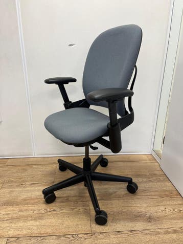 Grijze Steelcase Leap Bureaustoel - Inclusief Garantie, Verzenden, Zo goed als nieuw, Grijs, Bureaustoel