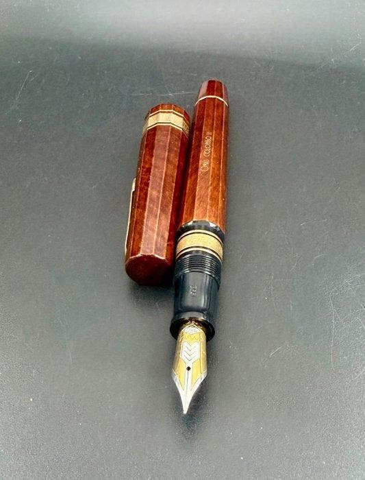 Omas - Cristoforo Colombo II - Vulpen, Verzamelen, Pennenverzamelingen