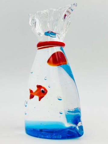 Handmade Murano glass - Sculpture, Sacchetto con pesce rosso