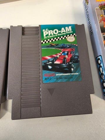 Nintendo - Nes - Nintendo NES & 4 Games & 2 Controllers &