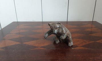 P. Chenet - Beeldje, Beer - 7.5 cm - Brons
