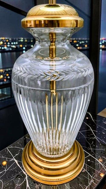 Lampe de table - Pied en verre lourd avec des accents en, Antiquités & Art