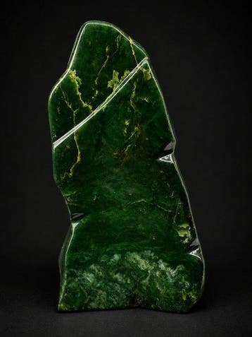 Prachtige gepolijste nephrietjade – Diepgroene natuursteen -, Verzamelen