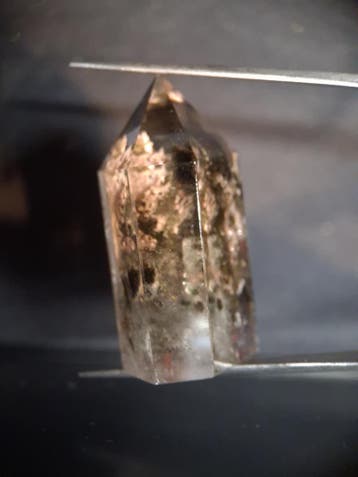 Crystal point of Phantom Quartz - multicolored scenic - hexa, Verzenden, Nieuw