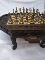 Schaakspel - Pions médiévaux - hout en metaal, Antiek en Kunst