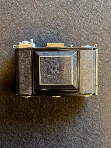 Zeiss Ikon Ikonta 521/16 – Novar-Anastigmat 75mm f/3.5 –