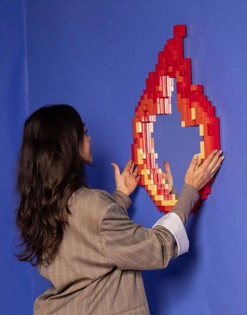 Seletti - Roberto Bruno - Pixel mirror - Flame - Spiegel -