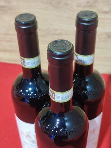 2015 Mastroberardino, Taurasi Radici - Campania Riserva - 3