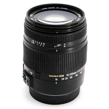 Sigma 18-250mm F/3.5-6.3 DC MACRO OS HSM voor Canon Objectif