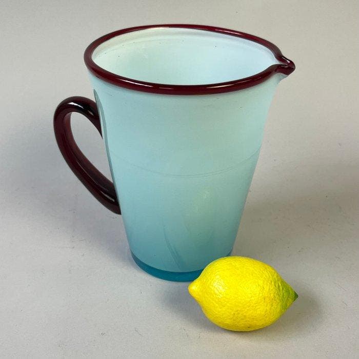 Kan - Vintage mondgeblazen glazen schenkkan - Helder blauw, Antiek en Kunst, Curiosa en Brocante