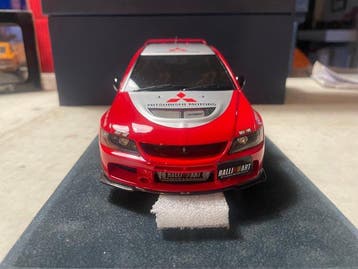 Engup Models 1:18 - Modelauto - Mitsubishi Lancer Evolution, Nieuw