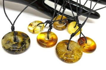 Unieke 7 natuurlijke Baltische barnsteenhangers en