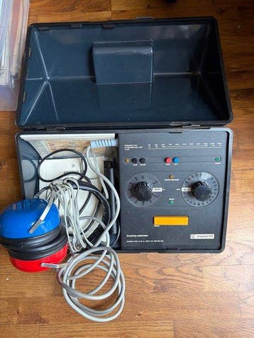 Amplaid 99Screening audiometer - Plastic, Metaal, Antiek en Kunst