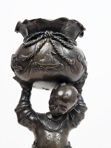 Wierookvat - Brons - Wierookvat met jongenfiguur