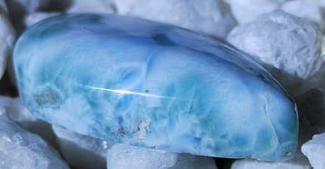 Cabujón Larimar van hoge kwaliteit – AAA – ruw- 7.53 g