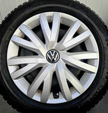 Volkswagen Golf 16 inch velgen winterbanden Passat Touran OE, Autos : Pièces & Accessoires, Pneus & Jantes, Verzenden, Velg(en)
