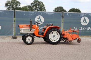Veiling: Minitractor Kubota ZB1600 Diesel 15.8pk Met Grondfr, Ophalen