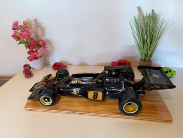Pocher 1:8 - Modelauto - Lotus 72D Grand Prix 1972