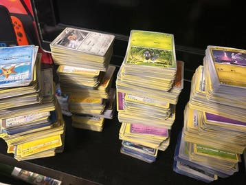 Pokémon - 4000 Bulk kaarten, Hobby en Vrije tijd, Verzamelkaartspellen | Pokémon, Nieuw