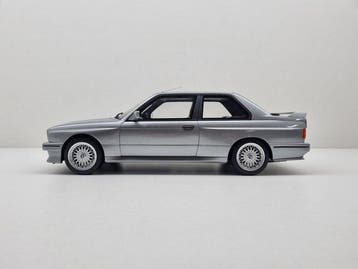 Otto Mobile 1:12 - Voiture miniature - Bmw E30 M3 Street -
