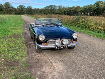 MG - B Roadster Overdrive - NO RESERVE - 1973