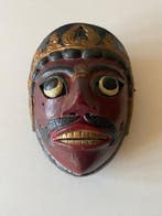 6 maskers - Hout - Indonesië - 20e eeuw, Antiek en Kunst