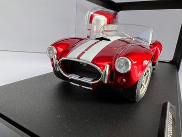 Solido 1:18 - Modelauto - Shelby Cobra 427 MKII 1967 - 2