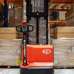 Actie - stapelaar - 1500kg 2.7 tot 4.15m voor 2395,- ex btw, Stapelaar