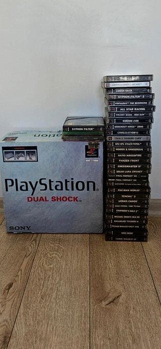 Sony - Playstation 1 (PS1) - PS1 Large BUNDLE Lot, Ps1 boxed, Games en Spelcomputers, Spelcomputers | Overige Accessoires