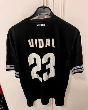 Juventus - Serie A - Arturo Vidal - 2011 - Maillot de foot
