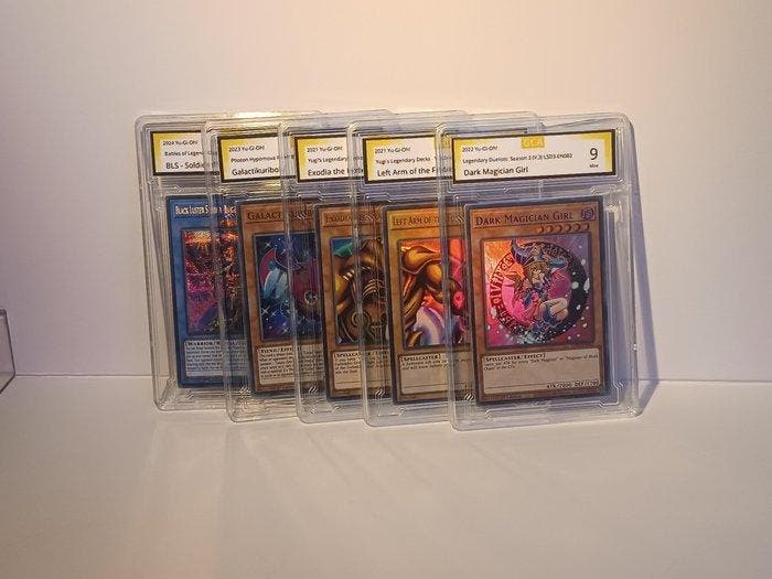 Konami - 5 Card - Yu-Gi-Oh! - 5 Mixed graded cards (Yugioh), Collections, Collections Autre