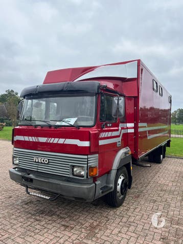 Mooie Iveco paardenvrachtwagen 5-paards!, Ophalen, 2-paards trailer