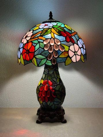 Tiffany tafellamp Studio style Flora Vita met 2