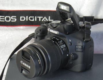 Canon EOS 550Dmet EF-S 18-55mm 1:3.5-5.6 IS II en overige, TV, Hi-fi & Vidéo