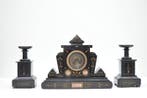 Klok en garnituur set (3) - Marmer, Messing - 1910-1920