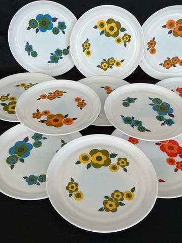 Arcopal France 1960-1970 - Bord - Opaline glas - Elf vintage