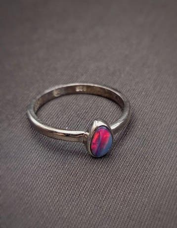 Uniek stuk ring van 925 zilver met Ethiopisch opaal, extra