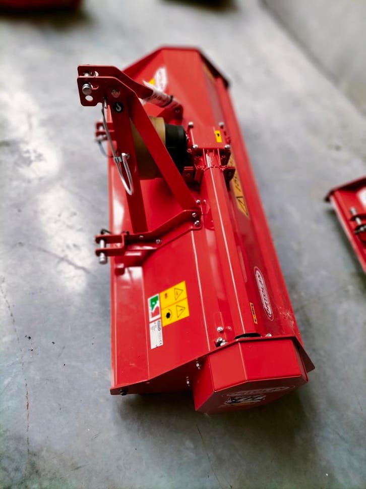 Broyeur à marteaux pour microtracteurs de 25 CV - TH 140, Articles professionnels, Agriculture | Outils, Autres types