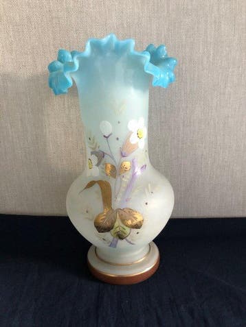 Vaas (2) - bloemen vaas - Opaline glas - hand beschilderd, Antiek en Kunst
