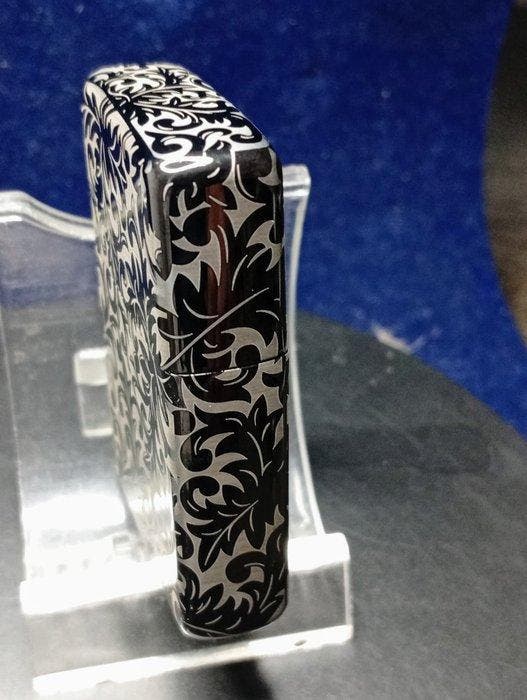Zippo - Art Deco Schwarz-Silber - Zonder minimumprijs -, Verzamelen, Rookartikelen, Aanstekers en Luciferdoosjes
