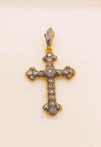 Sans prix de réserve - Pendentif en forme de croix - 19,2