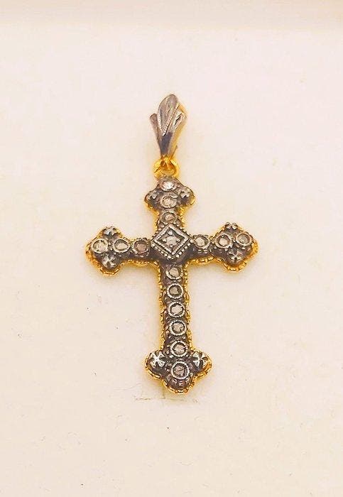 Sans prix de réserve - Pendentif en forme de croix - 19,2, Bijoux, Sacs & Beauté, Bijoux anciens