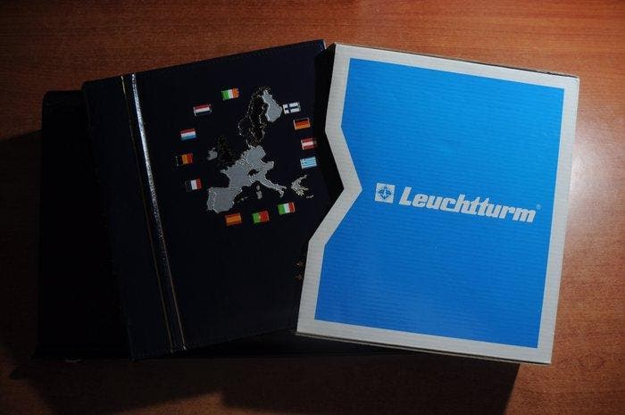 Accessoires. Doos vol met 5 NIEUWE albums voor Euro-munten, Timbres & Monnaies, Monnaies | Europe | Monnaies non-euro