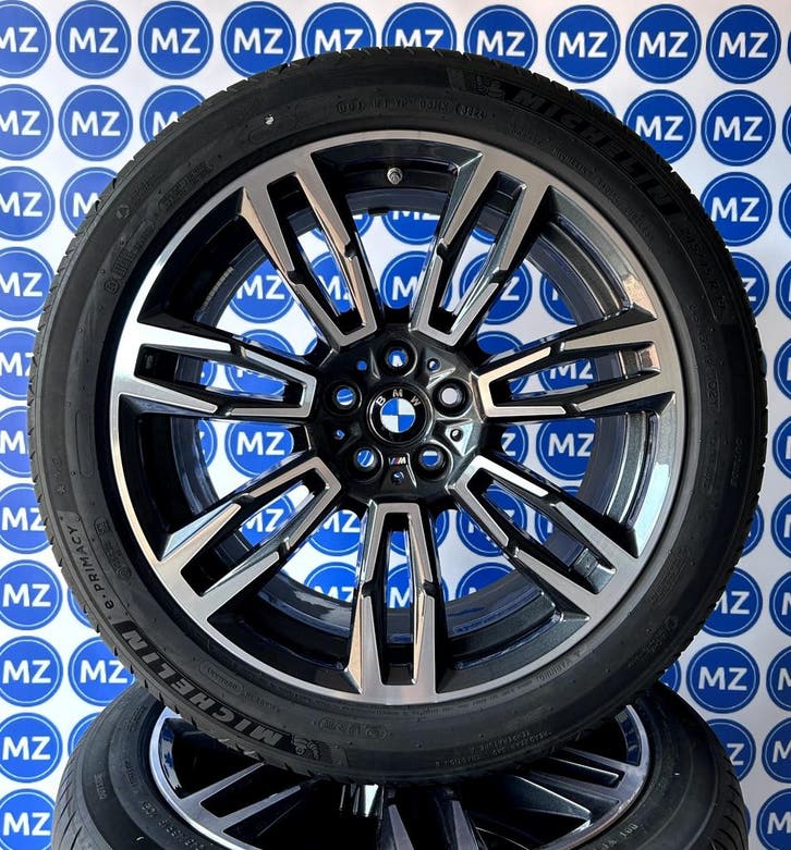 BMW I5 5-serie G60 G61 935M Velgen + Banden, Auto-onderdelen, Banden en Velgen, 19 inch, Zomerbanden, 245 mm, Personenwagen, Gebruikt