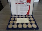 France. Lot de 3 coffrets de médailles de collection TRESOR