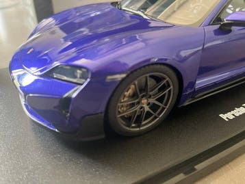 GT Spirit 1:18 - Modelauto - Porsche Taycan Turbo GT (2023), Nieuw