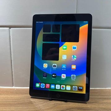 Apple iPad (5th Generation) 128GB Wifi - Mobiele telefoon